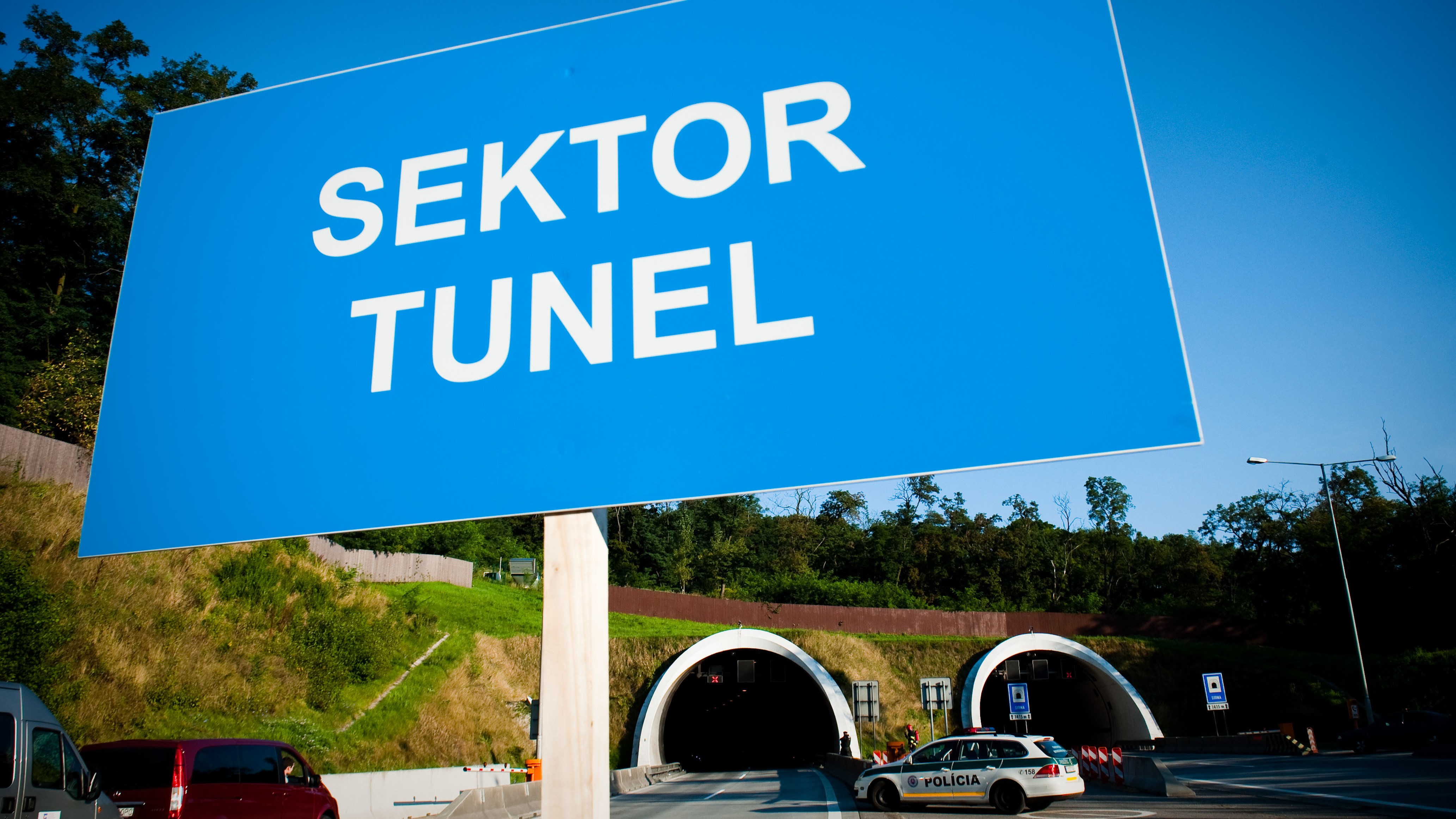 Sektor_tunel_Sitina_polícia
